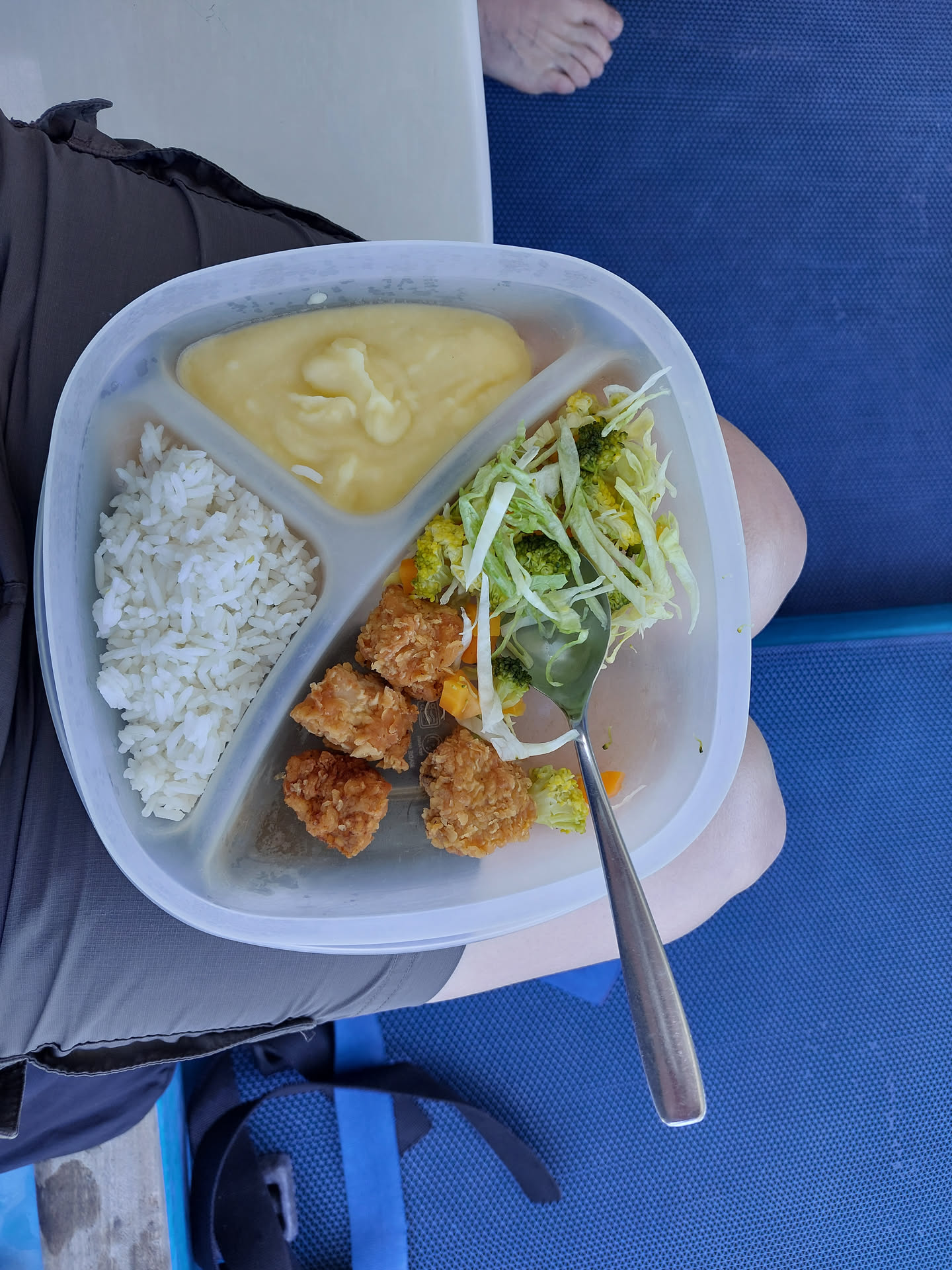 lunch tijdens duikdagen